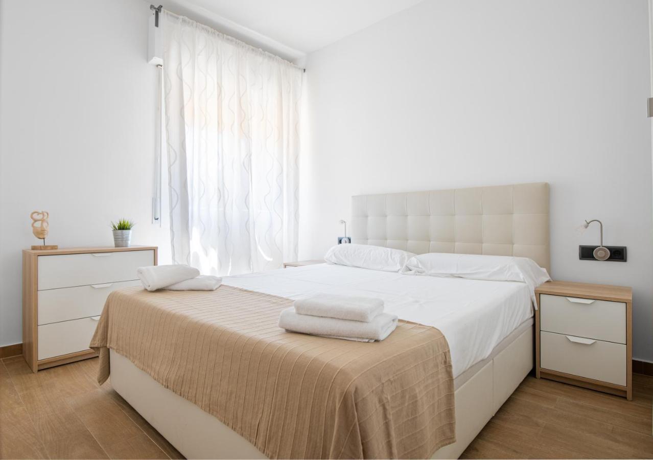 Maka Beach Apartment V Кастельдефельс Экстерьер фото